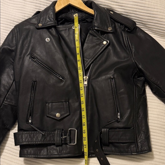 Authentic Black leather biker jacket - Picture 7 of 8